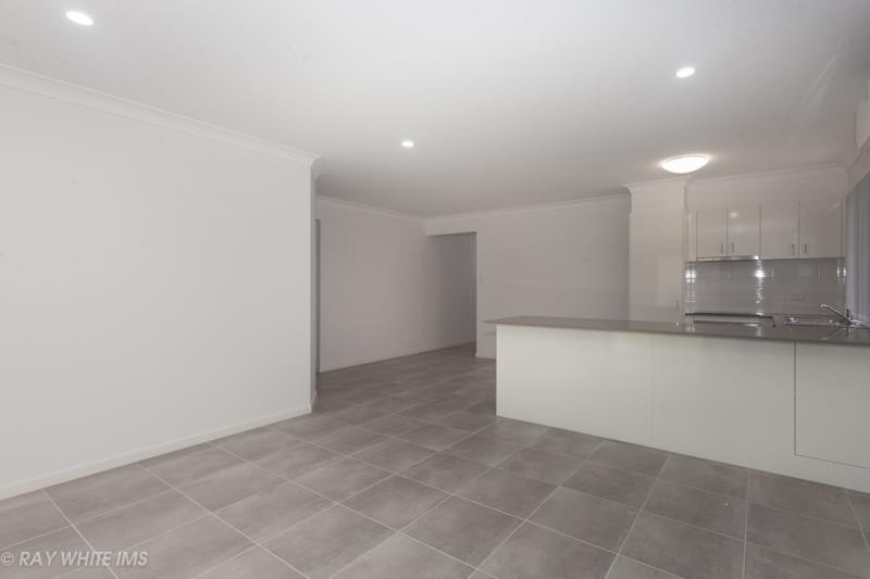 15 Sandalwood Street, Pimpama, QLD 4209