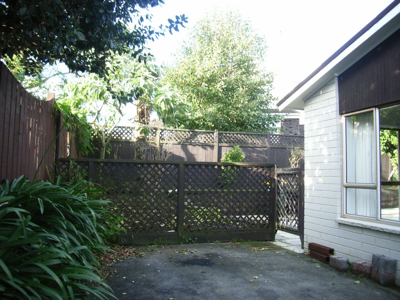 2/3 Bramley Drive, Farm Cove, Manukau City