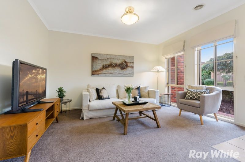 13 Kingsland Close, Dingley Village, VIC 3172
