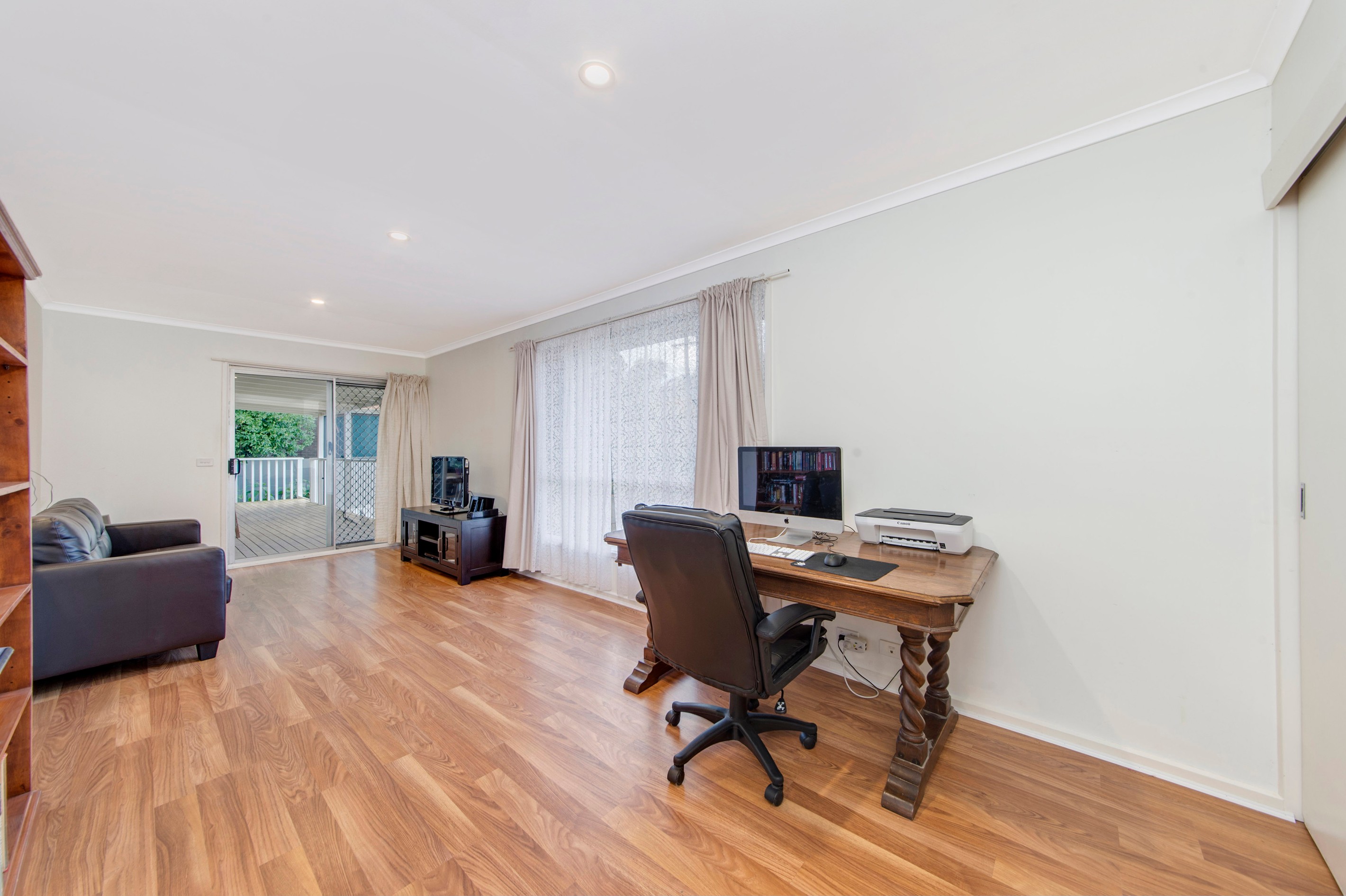214 Osburn Drive, Macgregor, ACT 2615