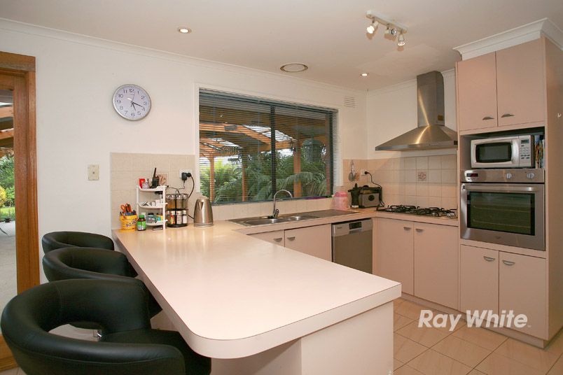 24 Taddor Drive, CRANBOURNE, VIC 3977