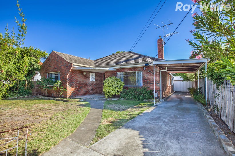 24 Southernhay Street, Reservoir, VIC 3073