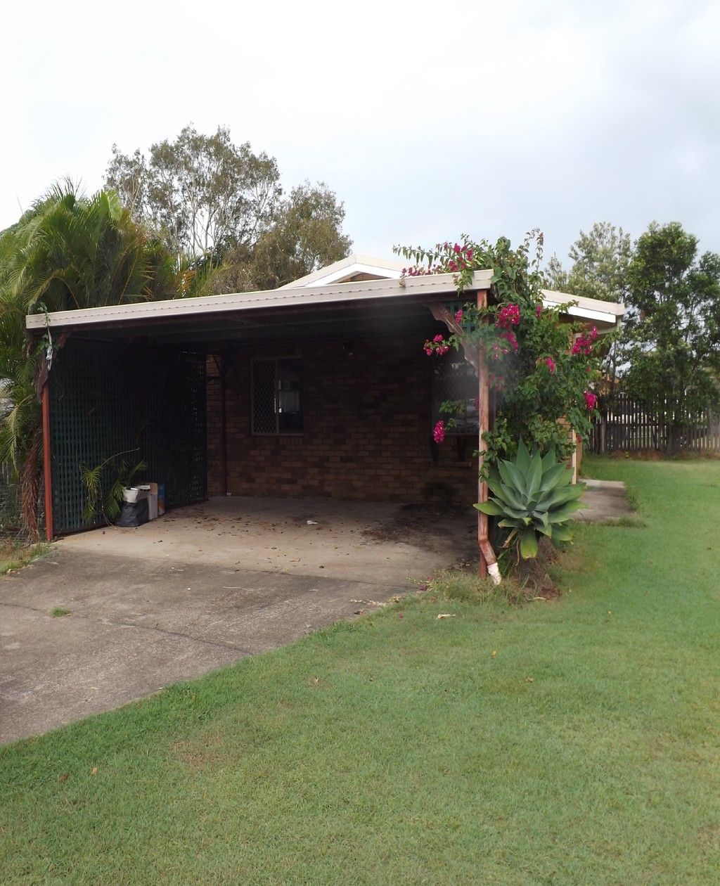 30 Caringa Street, Urangan, QLD 4655