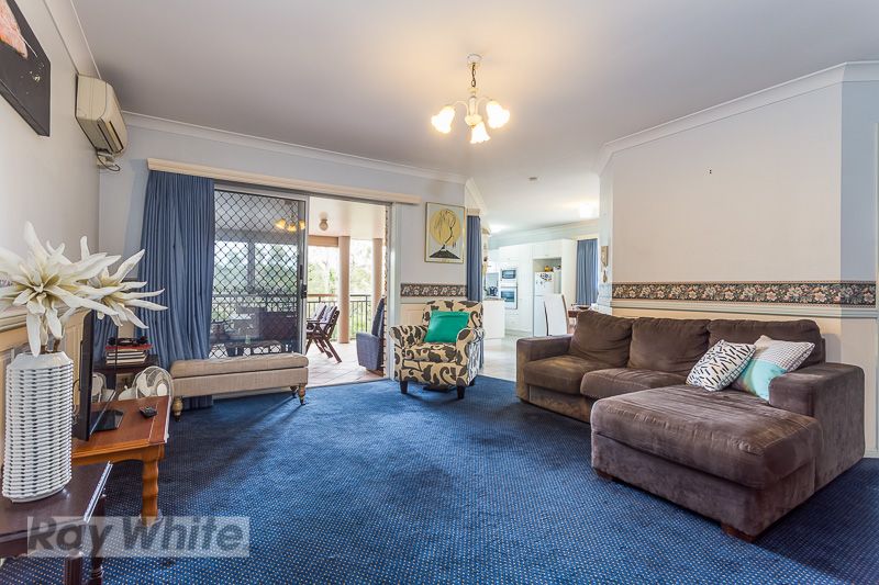 16 Nicklin Street, Coorparoo QLD 4151