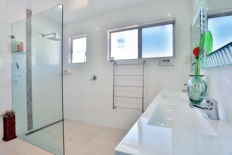 252 McCaffrey Drive, Rankin Park, NSW 2287