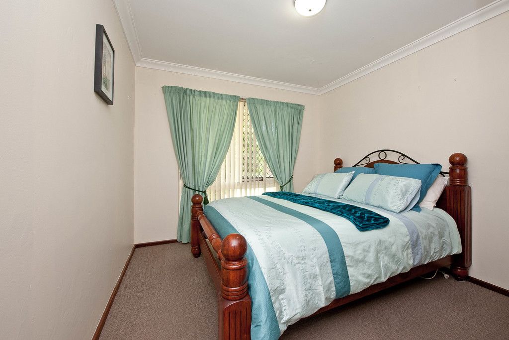16 Rowlands Court, Padbury, WA 6025