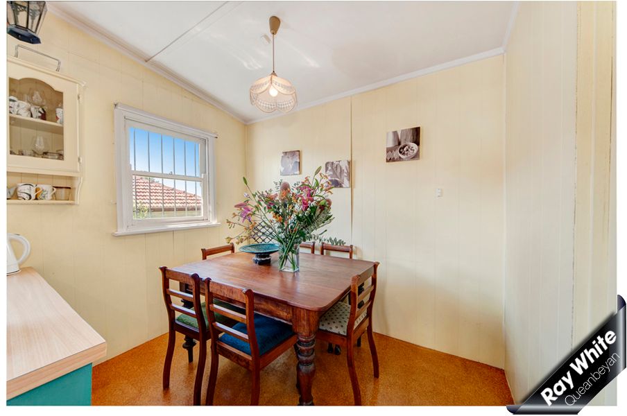 32 Surveyor Street, Queanbeyan, NSW 2620