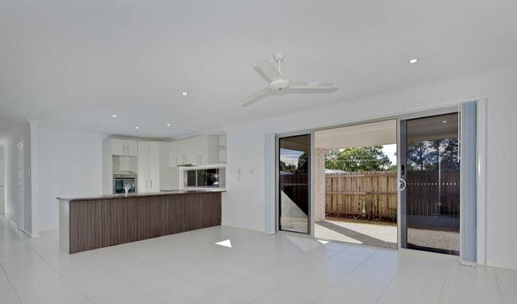 4 Surwold Way, Loganlea, QLD 4131
