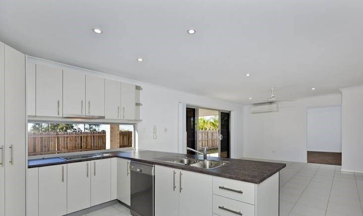 4 Surwold Way, Loganlea, QLD 4131