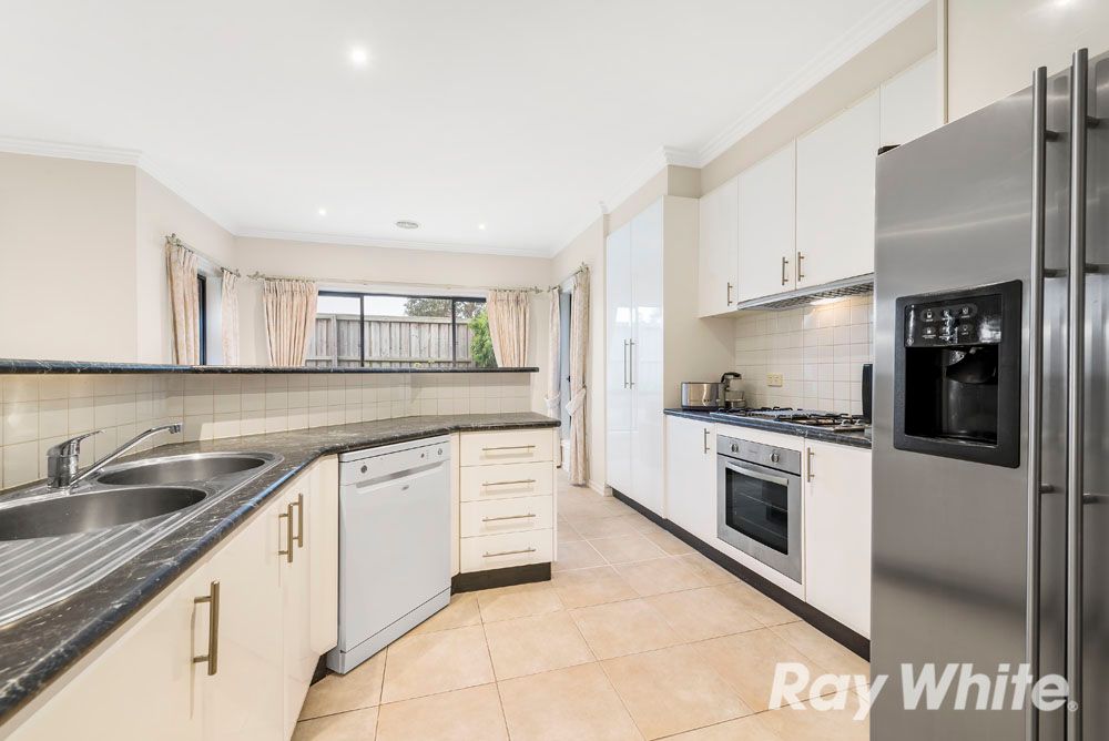 31 Buttress Crescent, South Morang, VIC 3752
