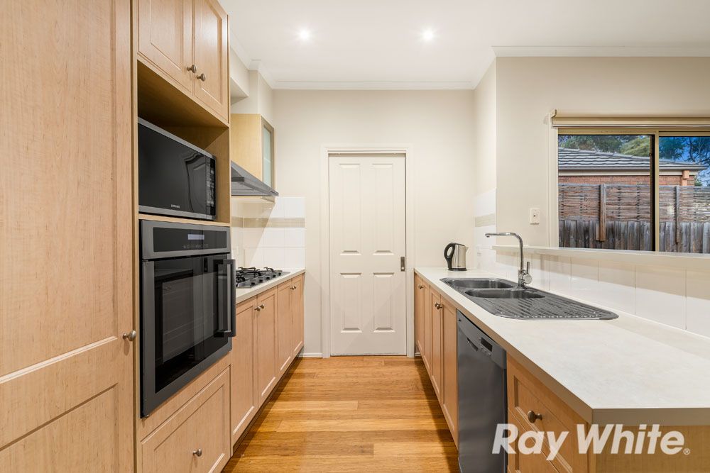 27 Lemon Gum Parade, Bundoora, VIC 3083