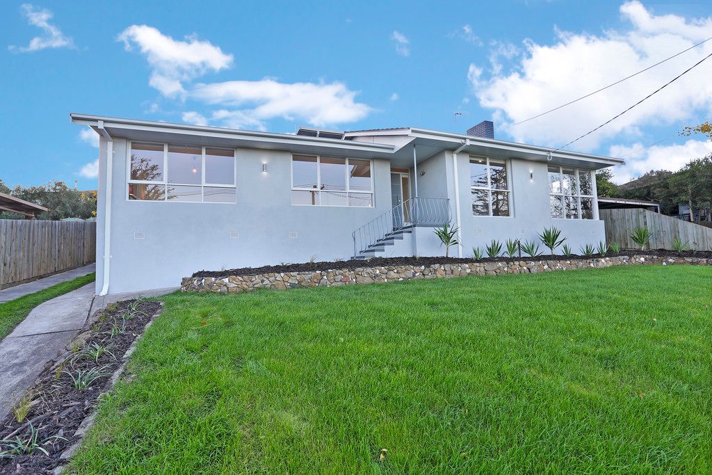 50 Reigate Road, Highton, VIC 3216