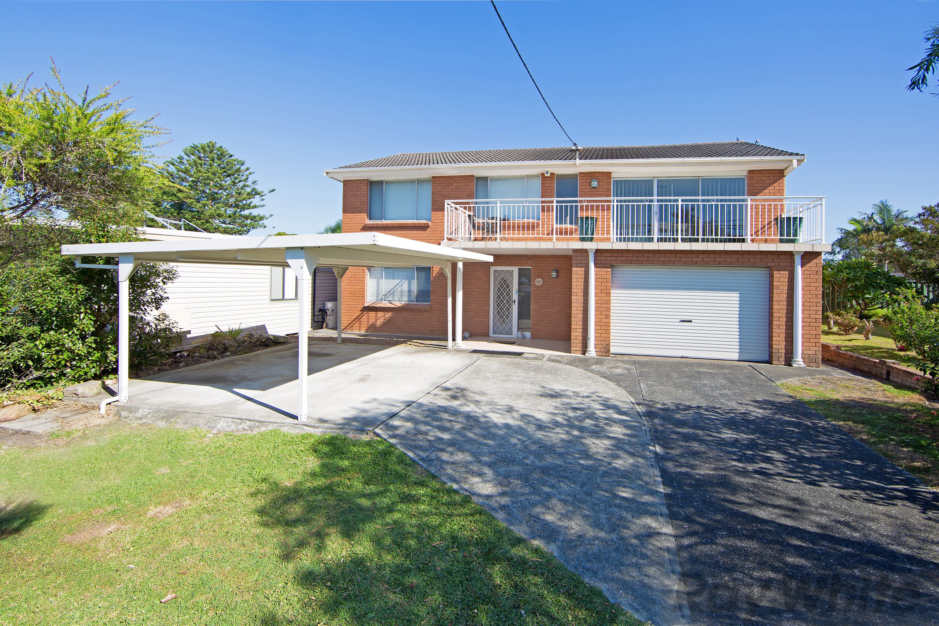 20 Woolana Avenue