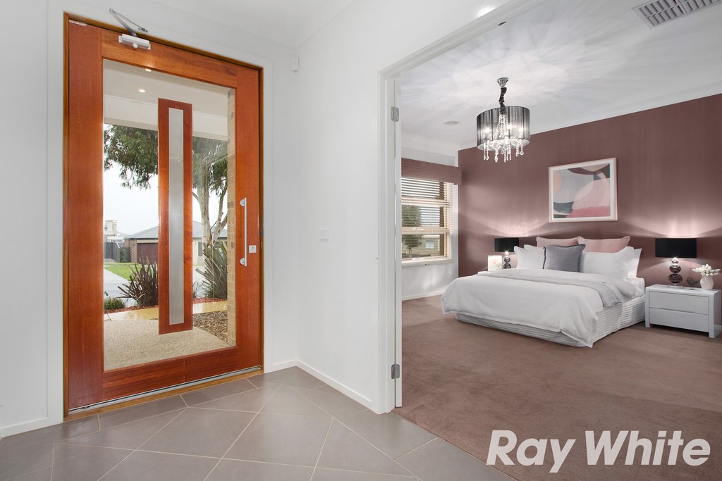 11 Bonneville Parade, Pakenham, VIC 3810