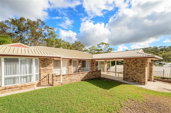 55 Flounder Crescent, Toolooa, QLD 4680