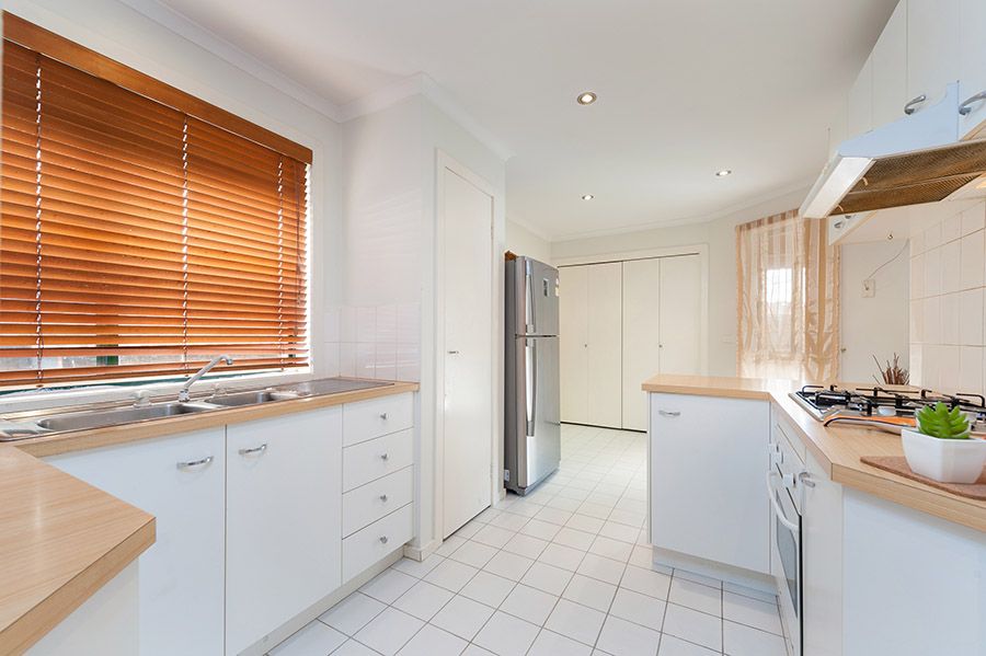13 McLaurin Avenue, Roxburgh Park, VIC 3064