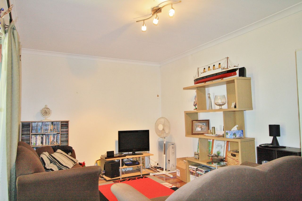 1/57 Crown Street, Holland Park West, QLD 4121