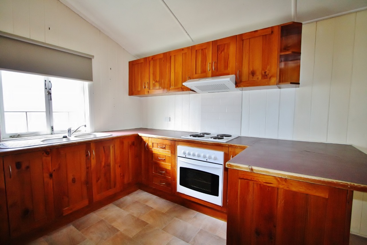 15 Hamel Road, Holland Park West, QLD 4121