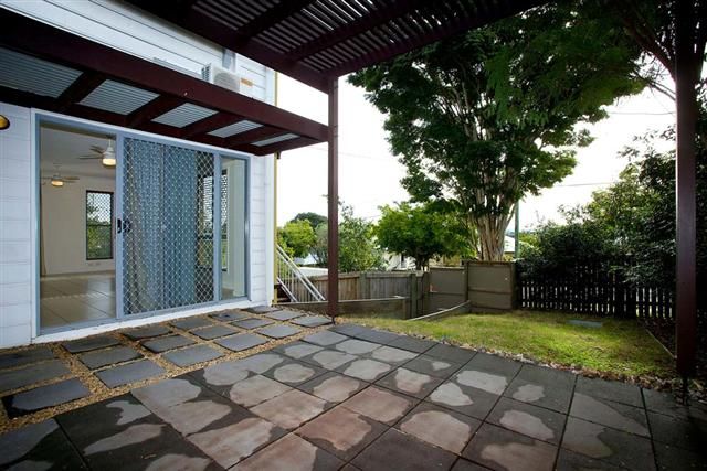 8/8 Eric Road, Holland Park, QLD 4121