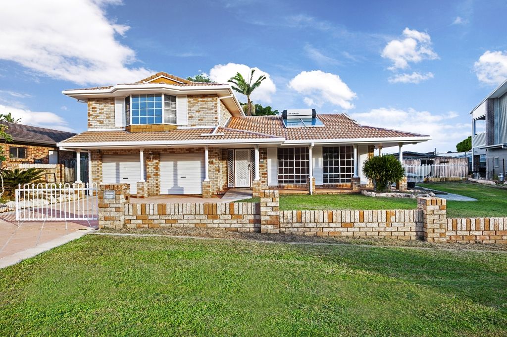 10 Bimbadeen Avenue