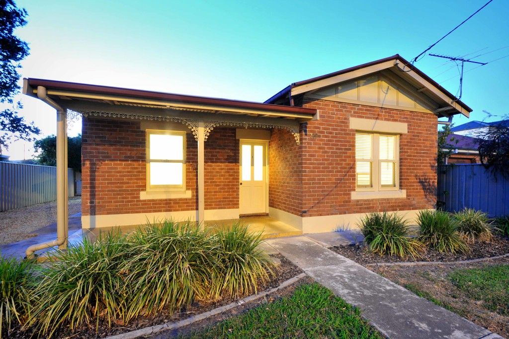 375 Urana Road, Lavington NSW 2641