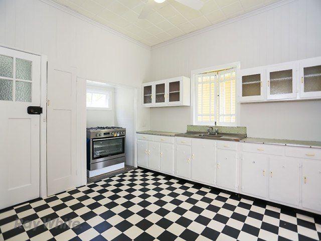 34 Main Avenue, Bardon, QLD 4065