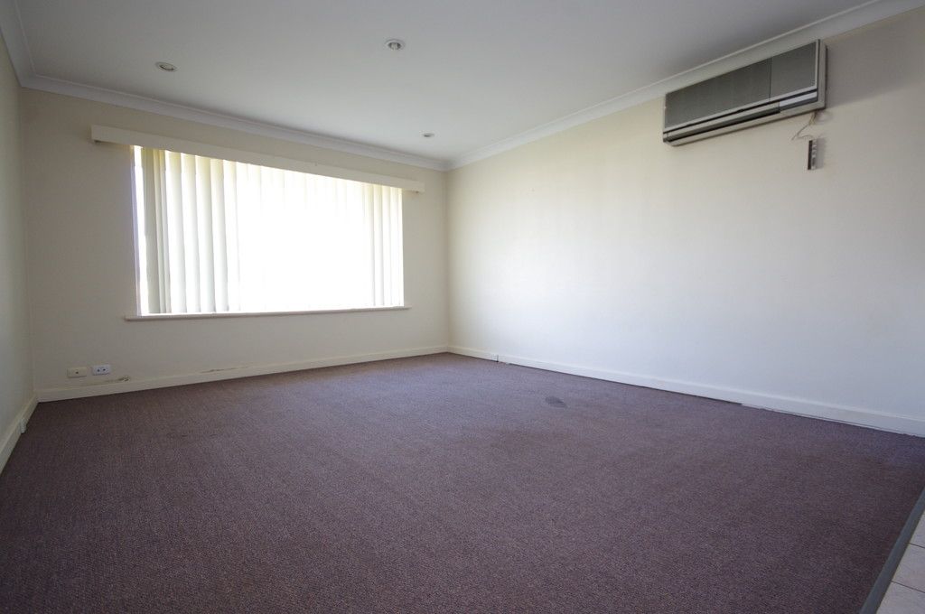 2/1829 West Swan Road, Caversham, WA 6055