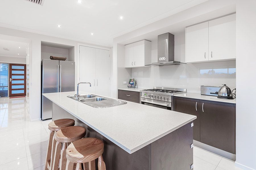 5 Leveque Loop, Craigieburn, VIC 3064