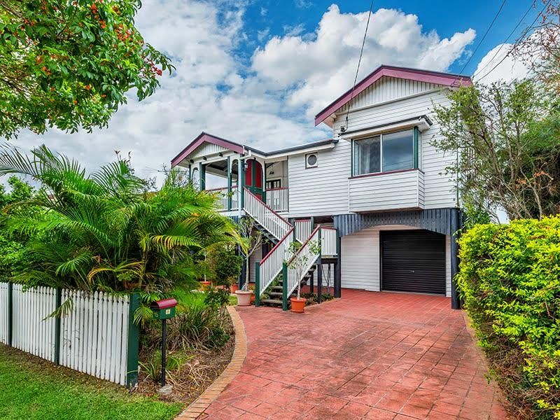 15 Webster Avenue, HENDRA, QLD 4011