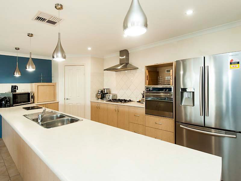40 Lemon Gum Drive, Baldivis, WA 6171