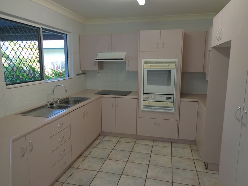 38 Leila Avenue, Rasmussen, QLD 4815