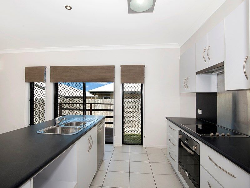 10 Tahlia Circuit, Mount Louisa, QLD 4814