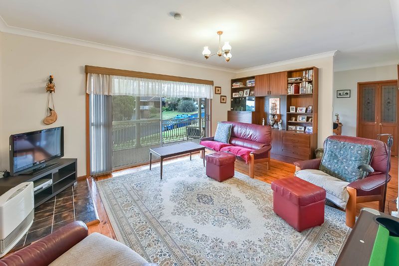 73 Pinaroo Cresent, Bradbury, NSW 2560