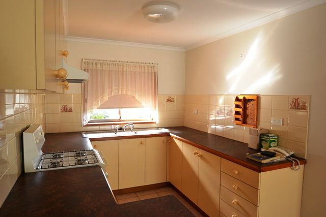2/24 Oak Street, Seymour, VIC 3660