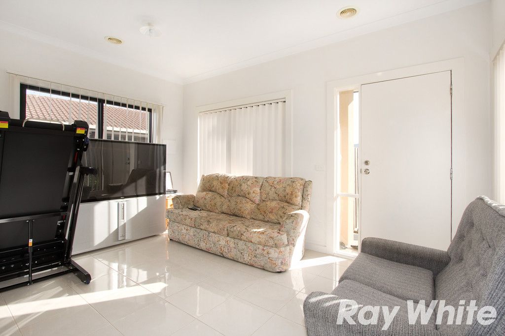 2/13 Nandina Road, Narre Warren, VIC 3805