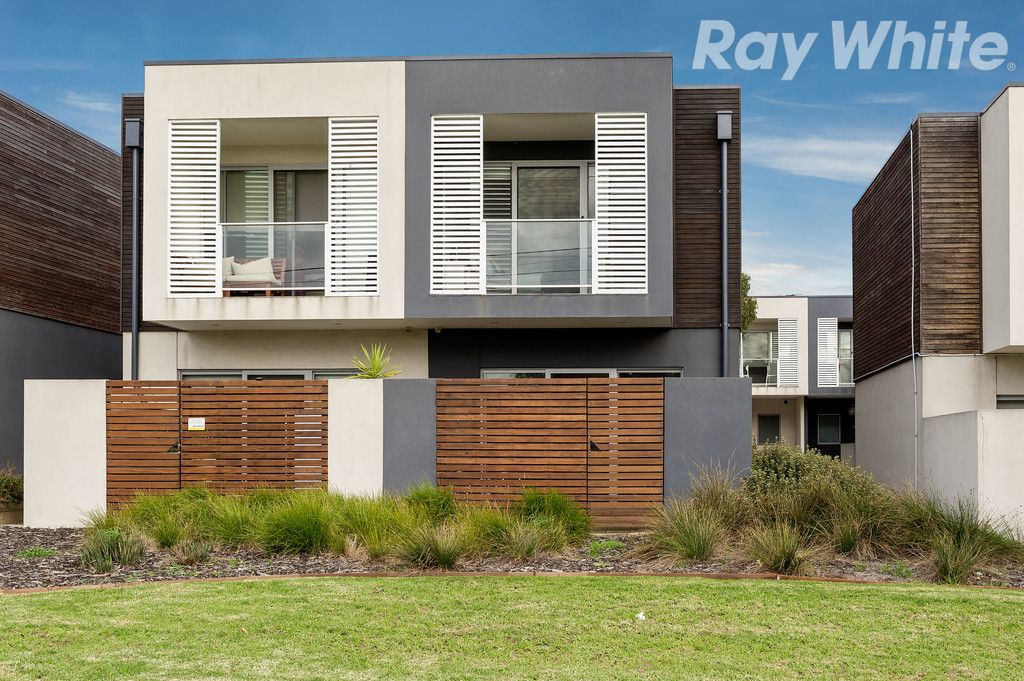 8 Silverash Drive, Bundoora, VIC 3083