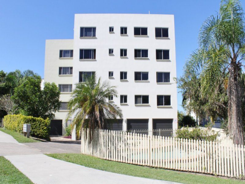 Unit 10 'Kings Manor', 7 Mahia Terrace, Kings Beach, QLD 4551
