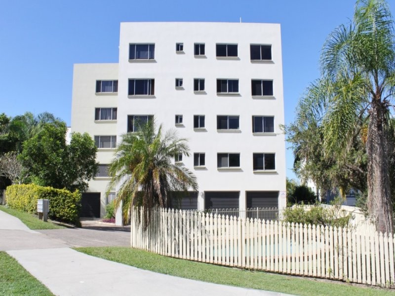 Unit 10 'Kings Manor', 7 Mahia Terrace, Kings Beach, QLD 4551