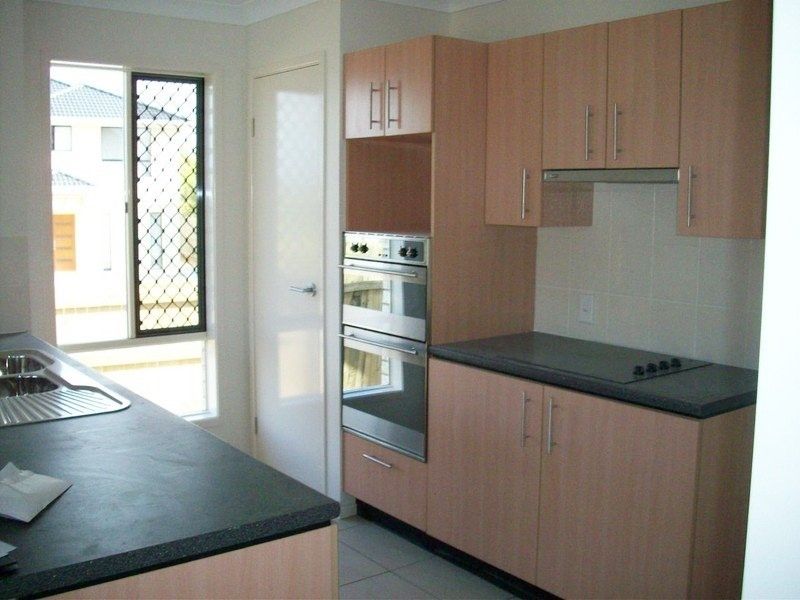 28 Summit Terrace, Forest Lake, QLD 4078