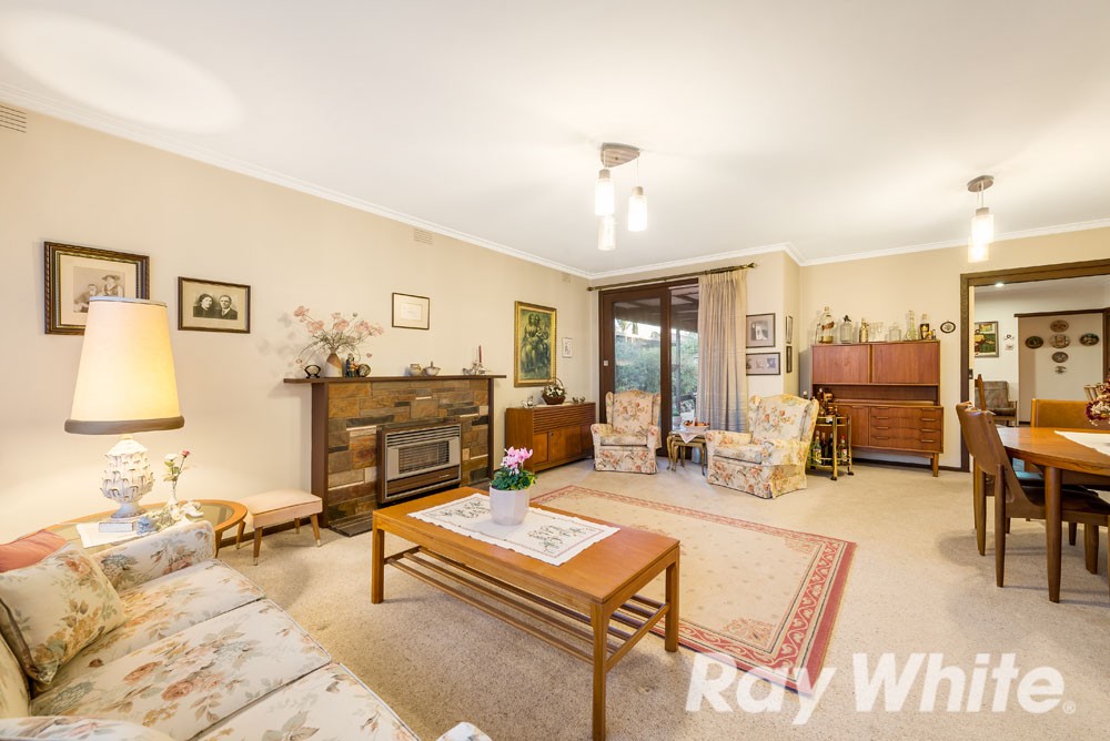 28 Witchwood Crescent, Burwood East, VIC 3151
