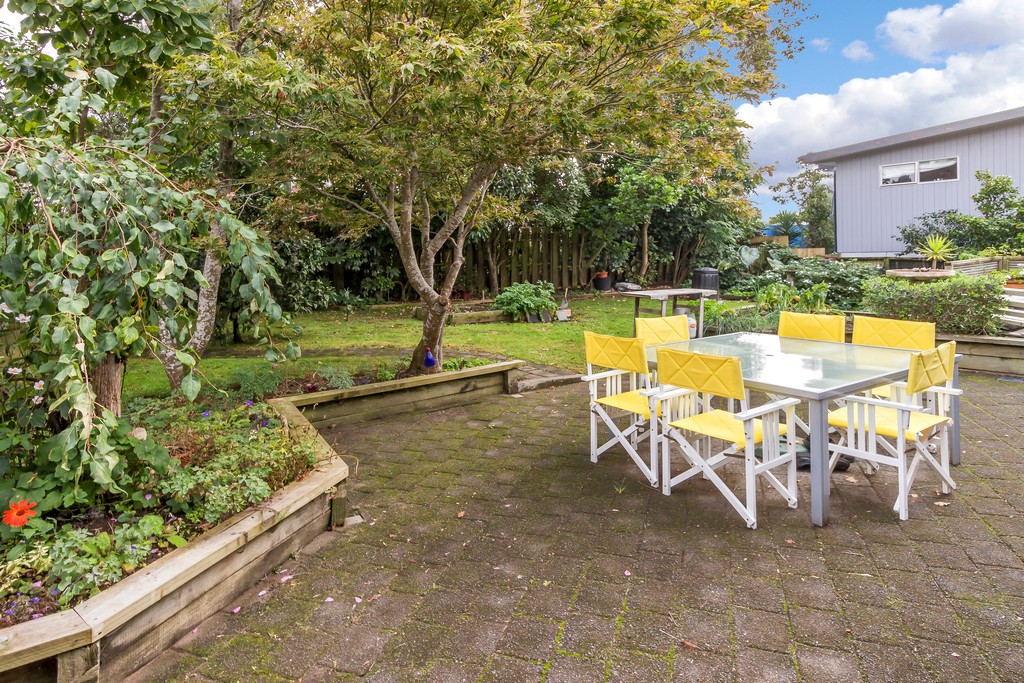 10 Luplau Crescent, Cockle Bay, Manukau City