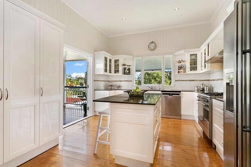 33 Thomas Street, Sherwood, QLD 4075