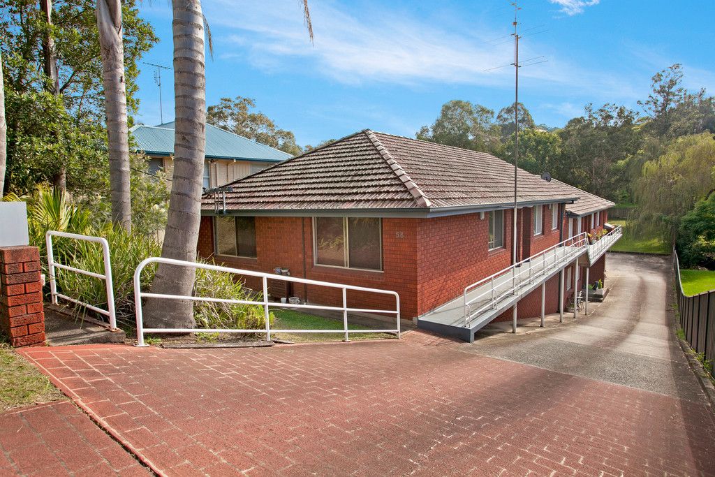 2/58 Robertson Street, Coniston, NSW 2500