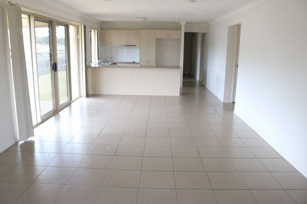 82 Avon Street, Leichhardt, QLD 4305