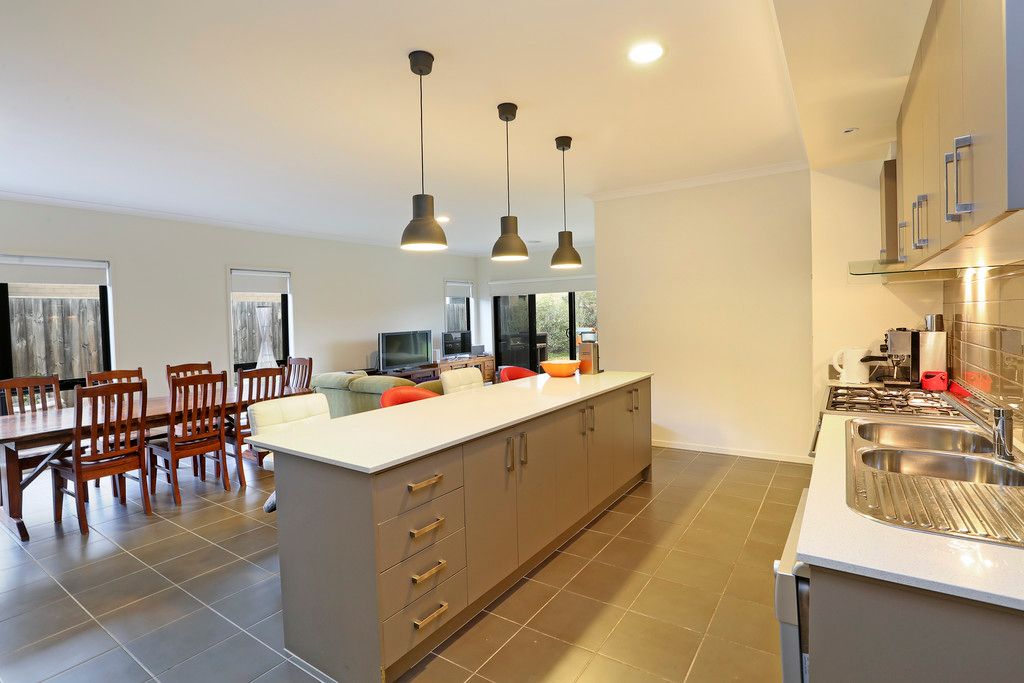 27 Benita Place, Leopold, VIC 3224