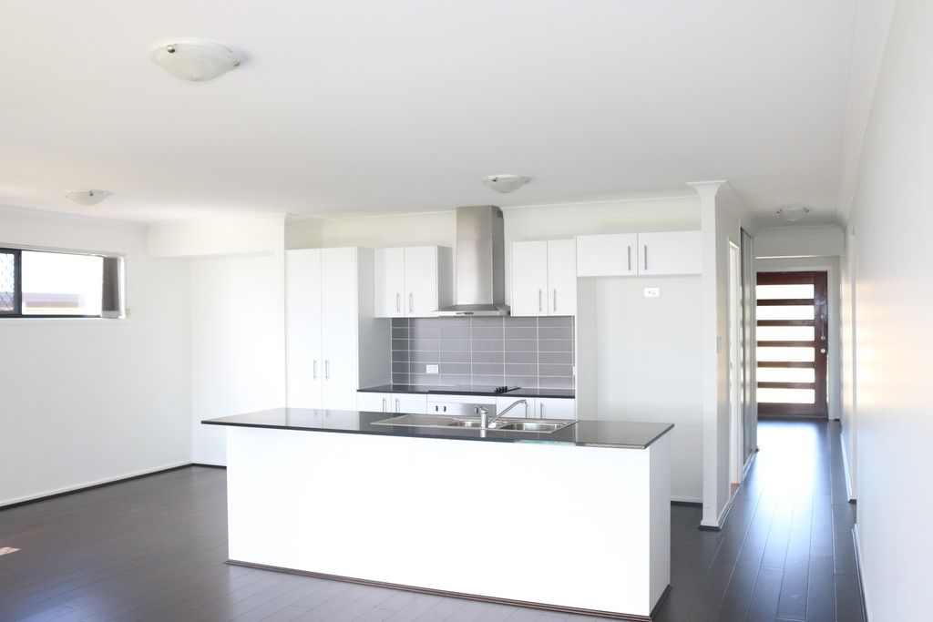 35 Lomandra Street, Deebing Heights, QLD 4306