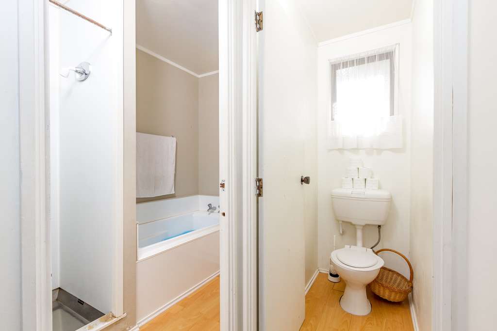 106b Tawa Street photo 5