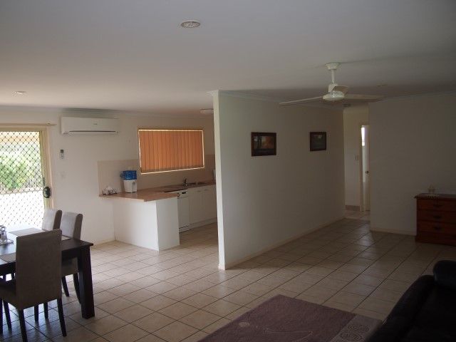 19 Kestrel Court, Eli Waters, QLD 4655
