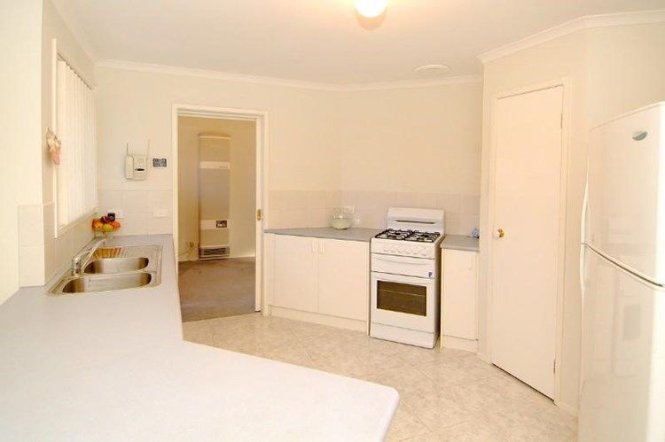 34 Stagecoach Boulevard, South Morang, VIC 3752