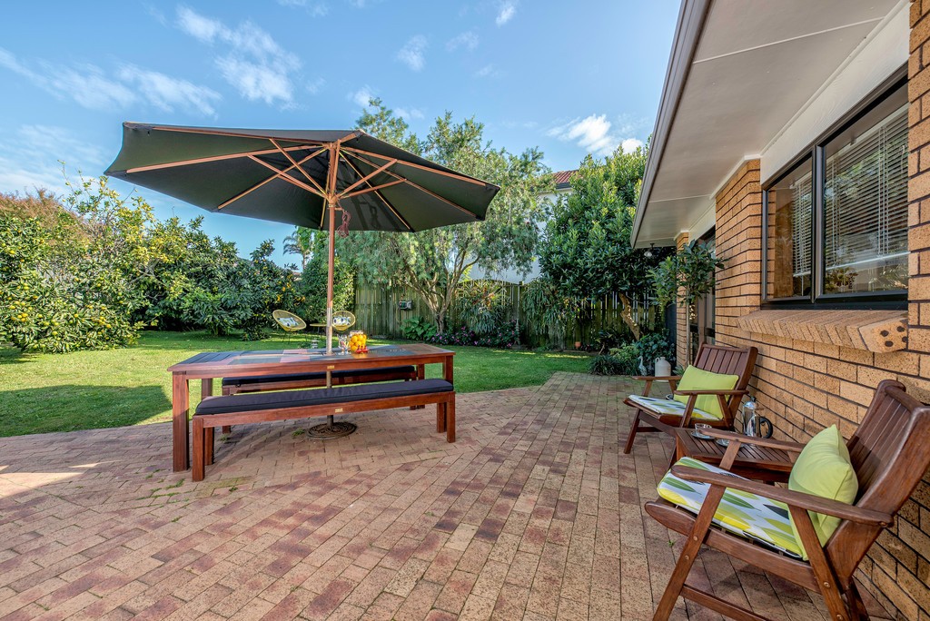11 Gardone Terrace, Conifer Grove, Manukau City